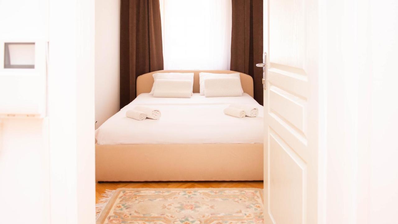 Beautiful Duplex In Heart Of Old Town - Free Parking Apartment Sarajevo Luaran gambar
